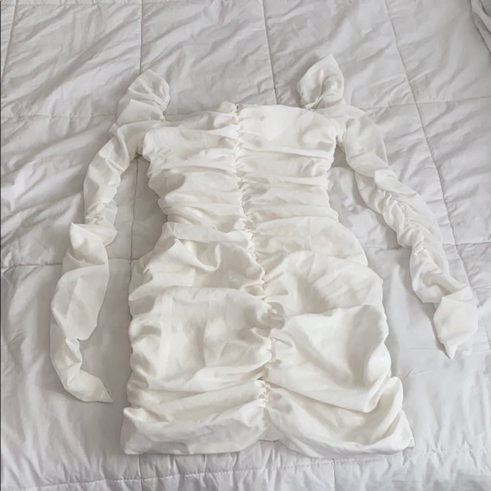 LONG SLEEVE RUCHED MESH MINI DRESS IN OYSTER WHITE - Picture 7 of 9